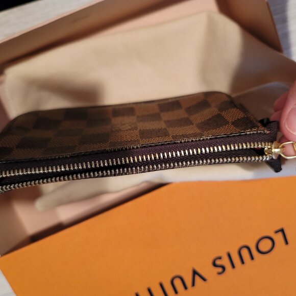 Mini Pouchette - Picture 2 of 7